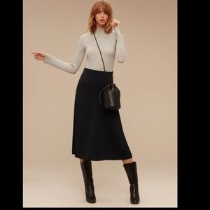 NWT Aritzia Wilfred Dupin Skirt Black Size 6